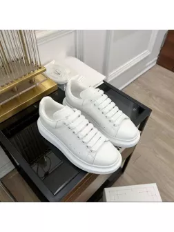 Adidasi barbati casual VIP ZR 111